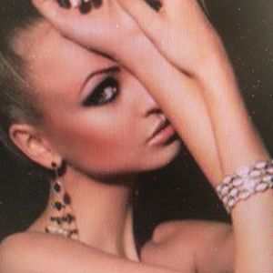 Meet your Posher, Yvonne